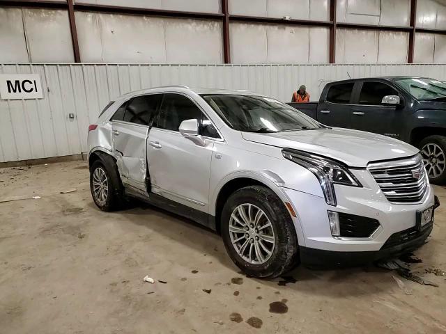 2019 Cadillac XT5 - Image 11