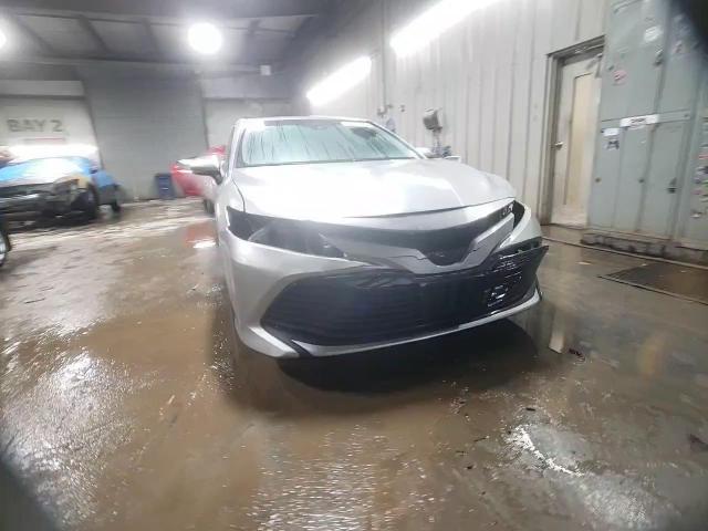 2018 Toyota Camry - Image 13