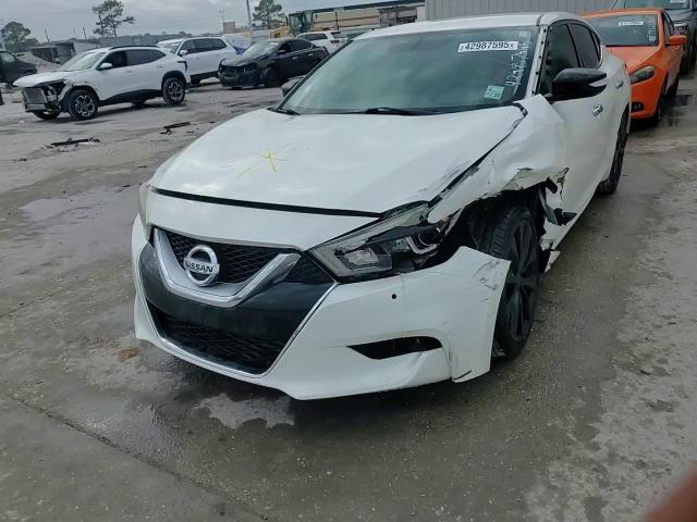2017 Nissan Maxima - Image 14