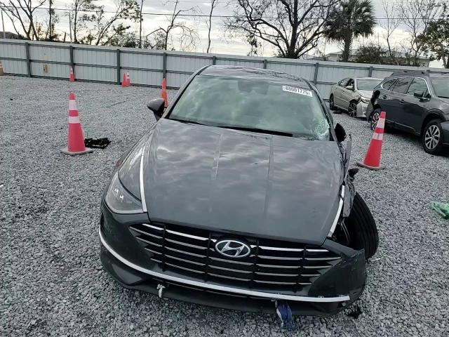 2021 Hyundai Sonata - Image 11