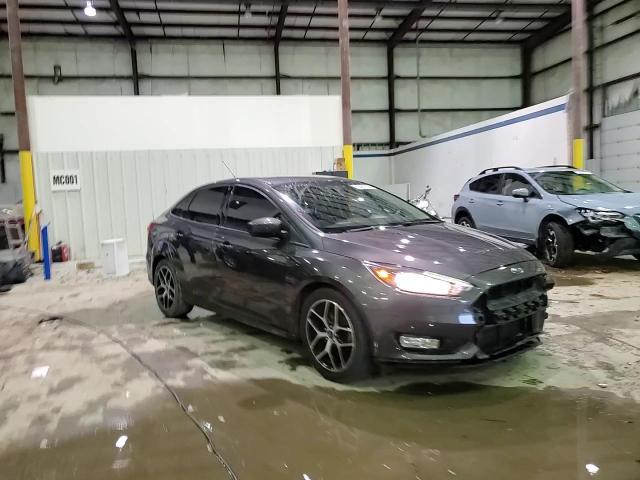 2018 Ford Focus - Image 13