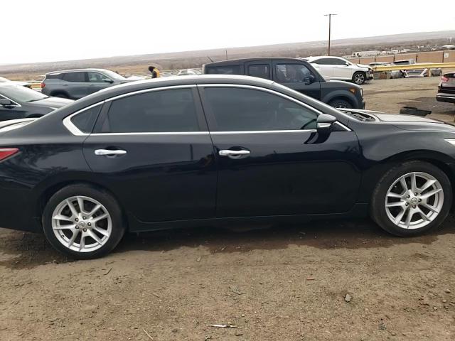 2013 Nissan Altima - Image 13