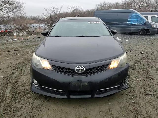 2013 Toyota Camry - Image 11