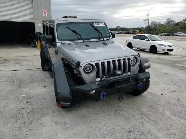 2018 Jeep Wrangler - Image 14