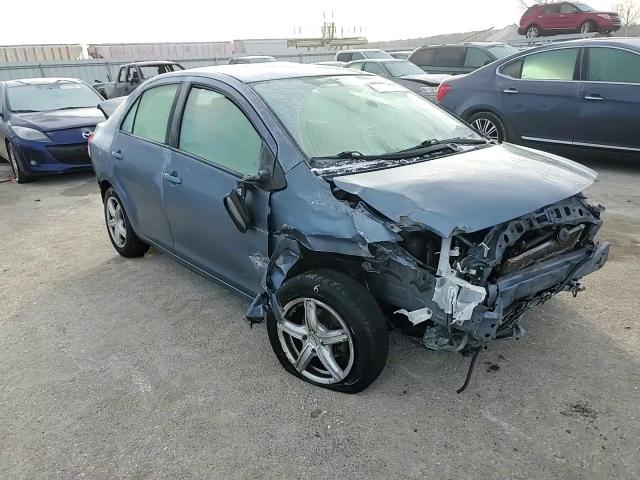 2011 Toyota Yaris - Image 10