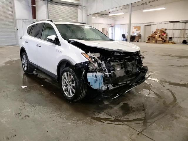 2018 Toyota RAV 4 - Image 11