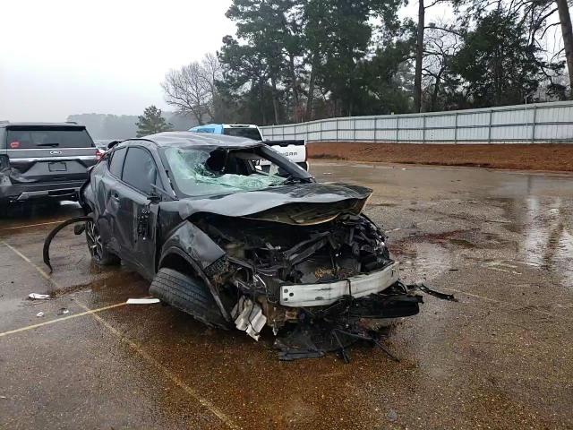 2018 Toyota C-HR - Image 11