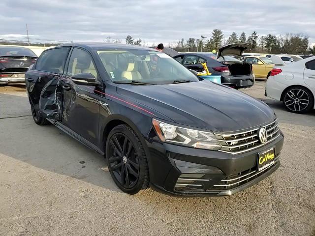 2018 Volkswagen Passat - Image 10