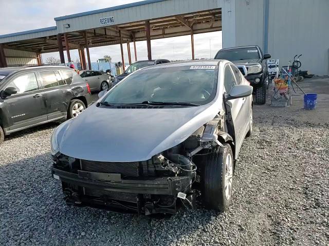 2016 Hyundai Elantra - Image 14