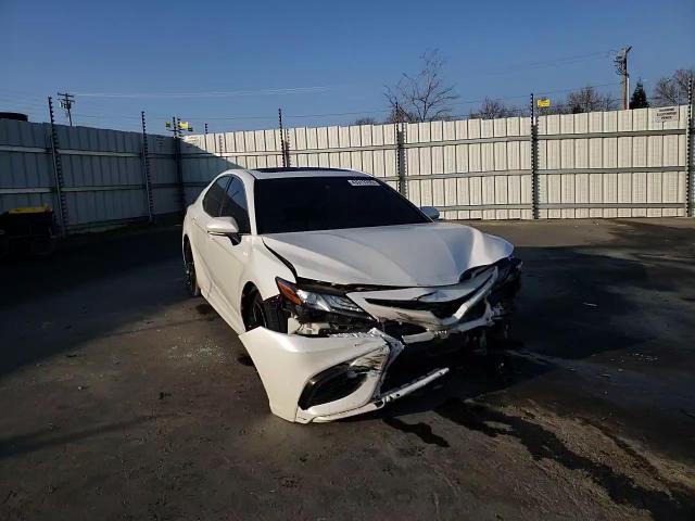 2022 Toyota Camry - Image 11