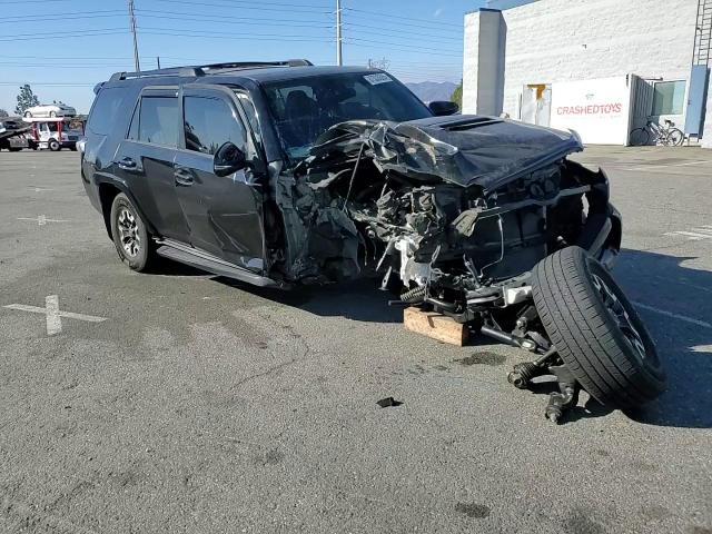 2020 Toyota 4Runner - Image 11