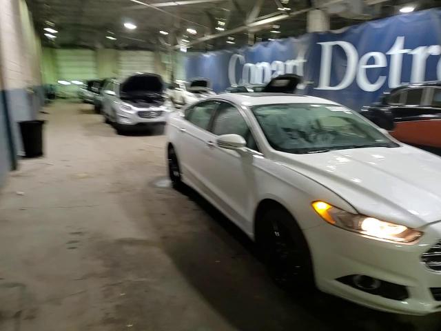 2014 Ford Fusion - Image 10
