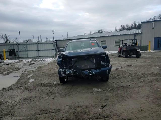 2017 Chevrolet Silverado - Image 10