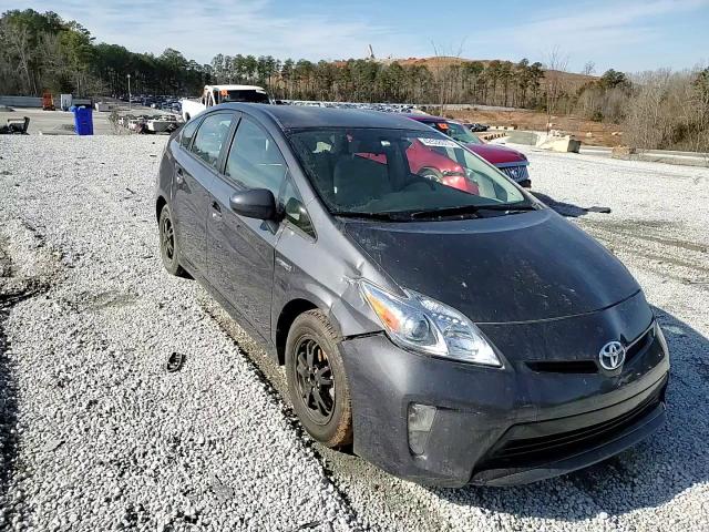 2012 Toyota Prius - Image 11