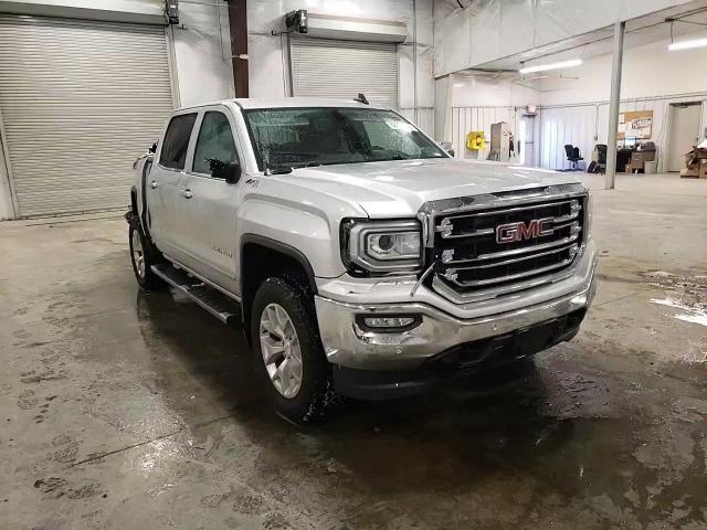 2018 GMC Sierra - Image 11
