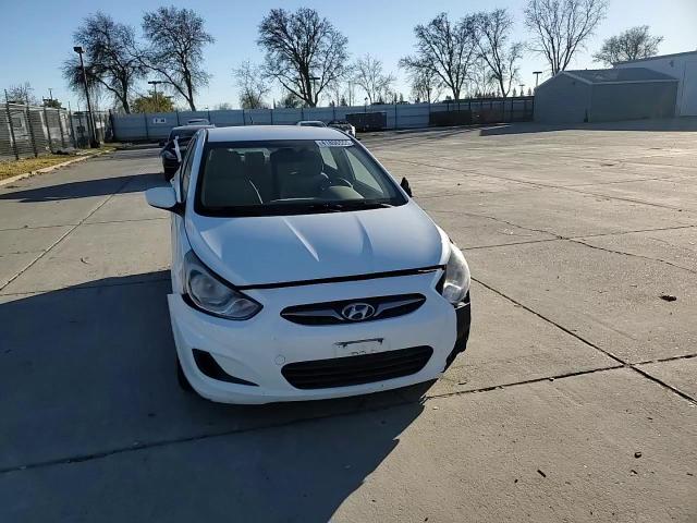 2013 Hyundai Accent - Image 10