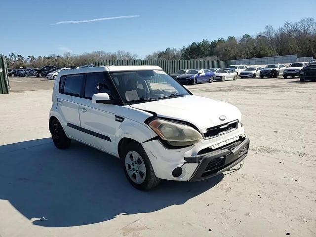 2013 Kia Soul - Image 13