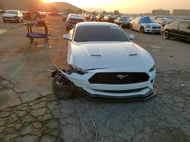 2022 Ford Mustang - Image 11