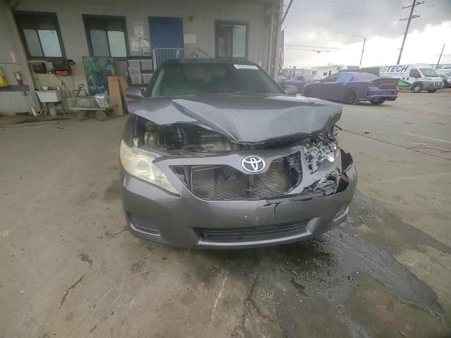 2010 Toyota Camry - Image 11