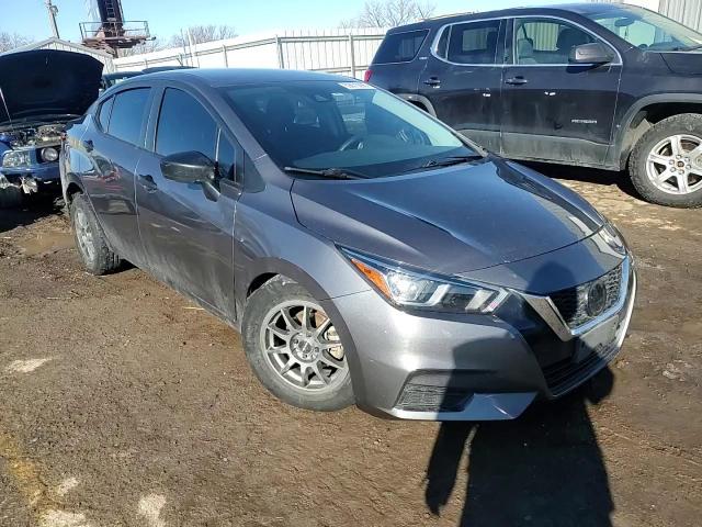 2020 Nissan Versa - Image 10