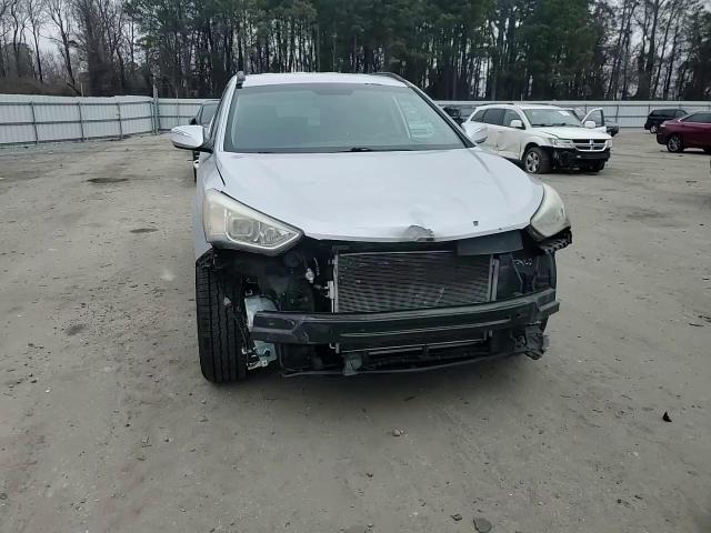 2013 Hyundai Santa Fe - Image 11