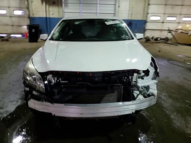 2015 Chevrolet Malibu - Image 14