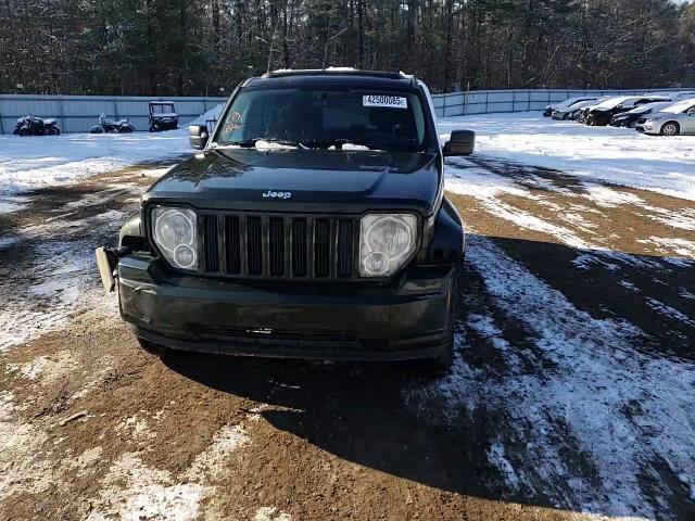 2012 Jeep Liberty (North America) - Image 11