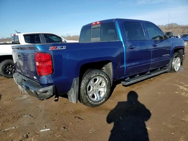 2015 Chevrolet Silverado - Image 13