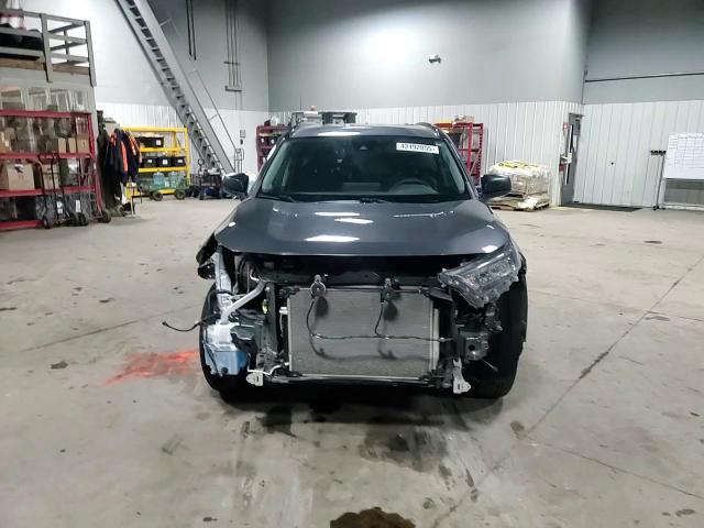 2021 Toyota RAV 4 - Image 11