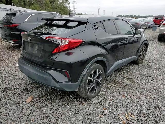 2019 Toyota C-HR - Image 10