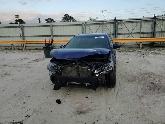 2015 Toyota Camry - Image 10