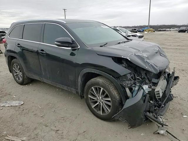 2017 Toyota Highlander - Image 12