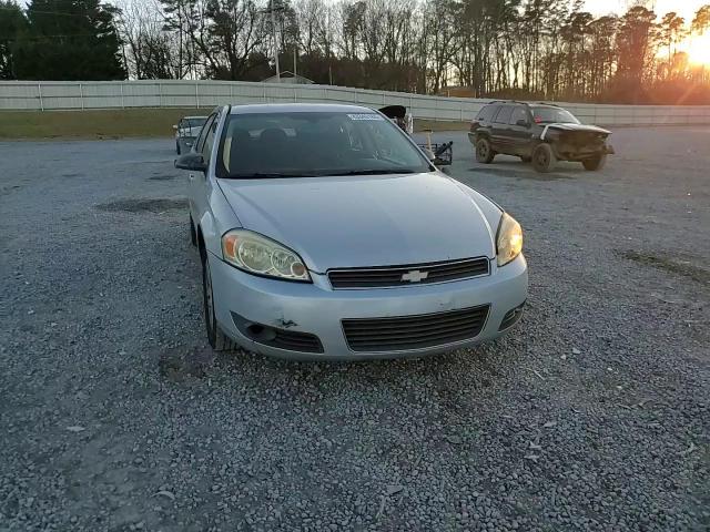 2011 Chevrolet Impala - Image 11