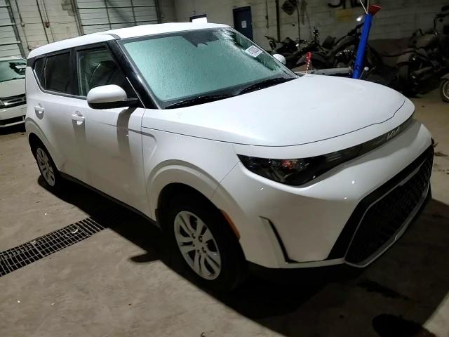 2023 Kia Soul - Image 11