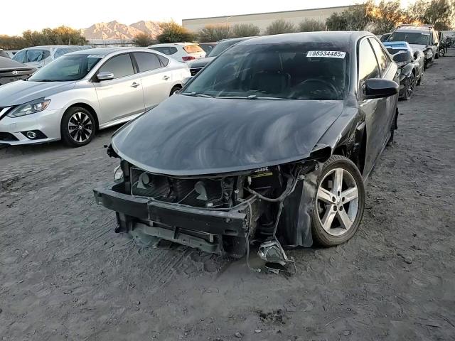 2013 Toyota Camry - Image 11