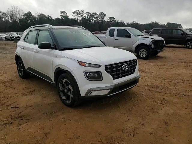 2024 Hyundai Venue - Image 11