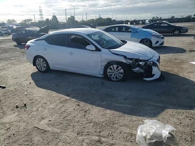 2021 Nissan Sentra - Image 10