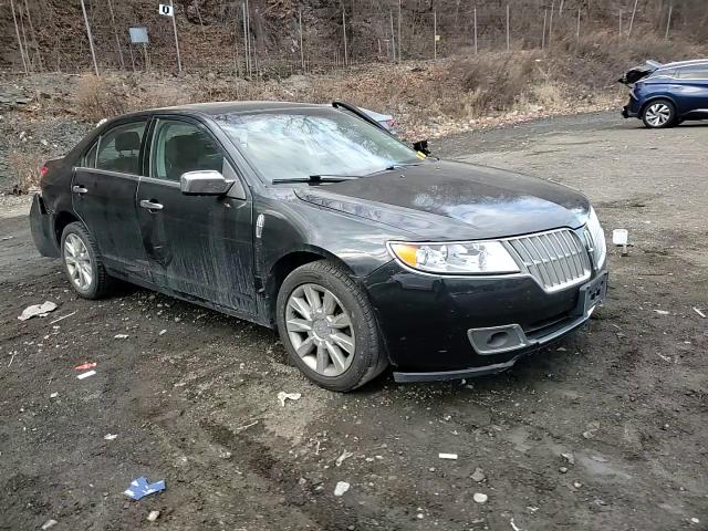 2012 Lincoln MKZ - Image 13