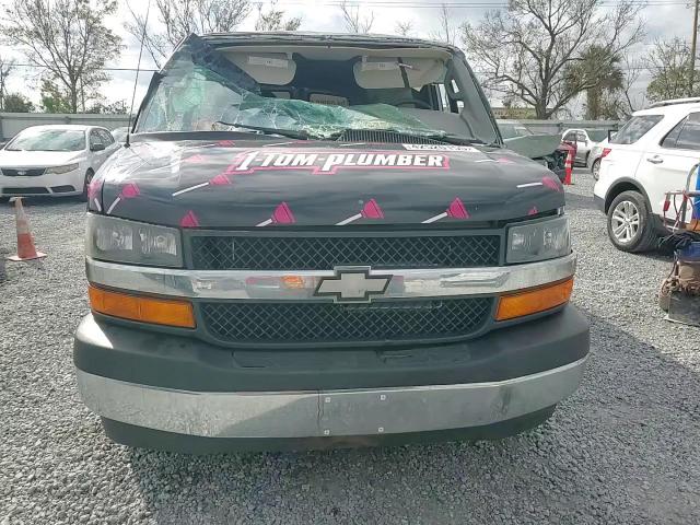 2017 Chevrolet Express - Image 11