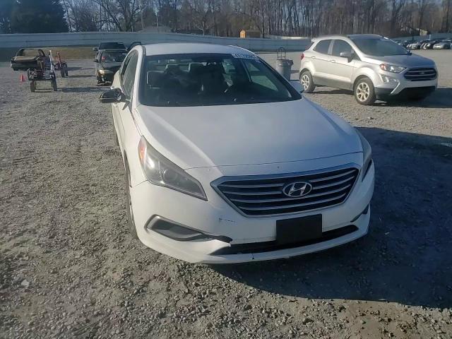 2017 Hyundai Sonata - Image 11