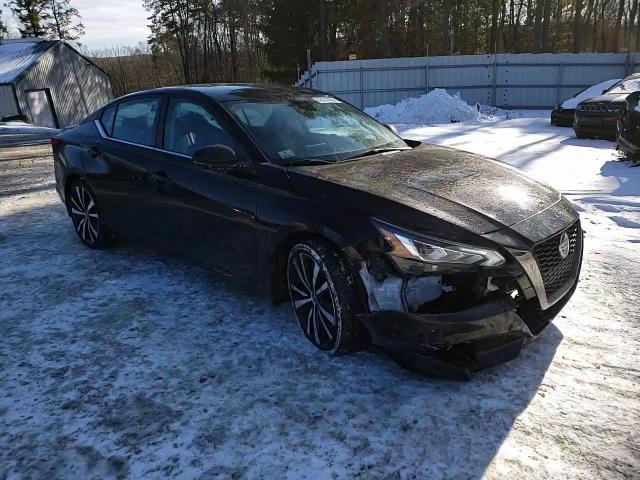 2020 Nissan Altima - Image 10