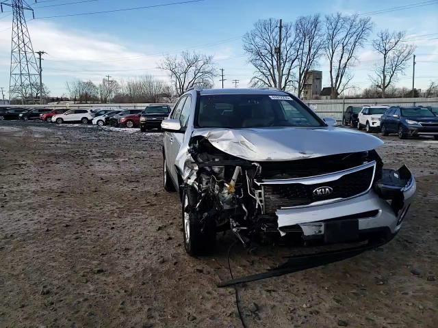 2015 Kia Sorento - Image 11