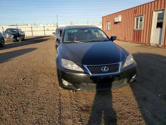 2010 Lexus IS - Image 11