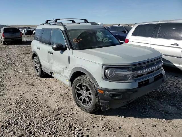 2022 Ford Bronco - Image 11