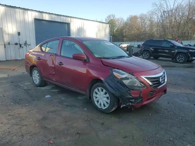 2018 Nissan Versa - Image 13
