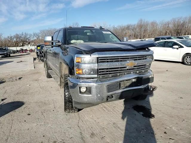 2016 Chevrolet Silverado - Image 11