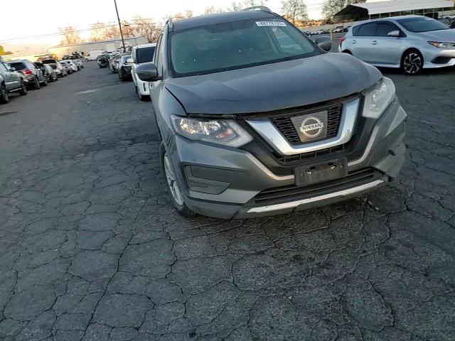 2017 Nissan Rogue - Image 12