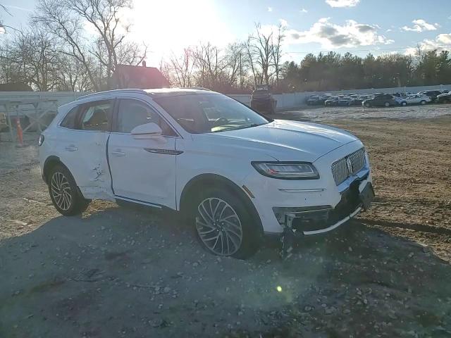 2020 Lincoln Nautilus - Image 14
