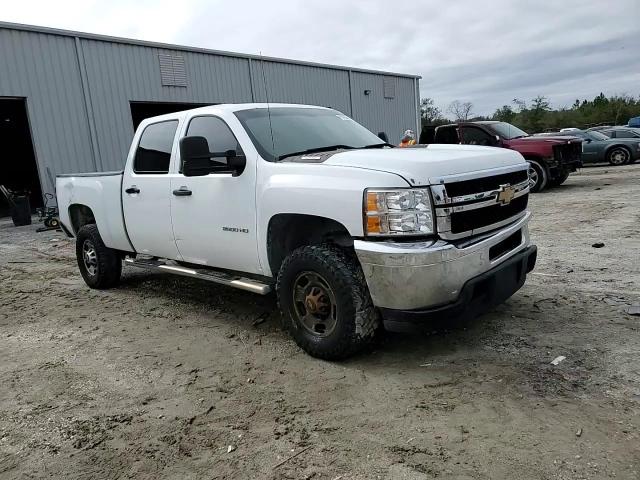 2013 Chevrolet Silverado - Image 12