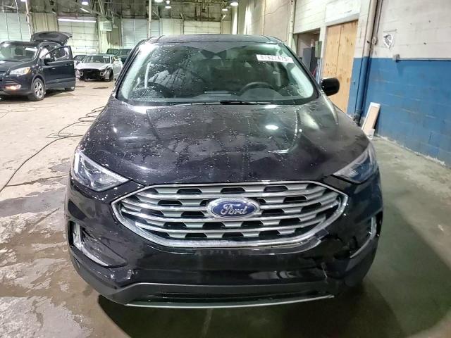 2022 Ford Edge - Image 14